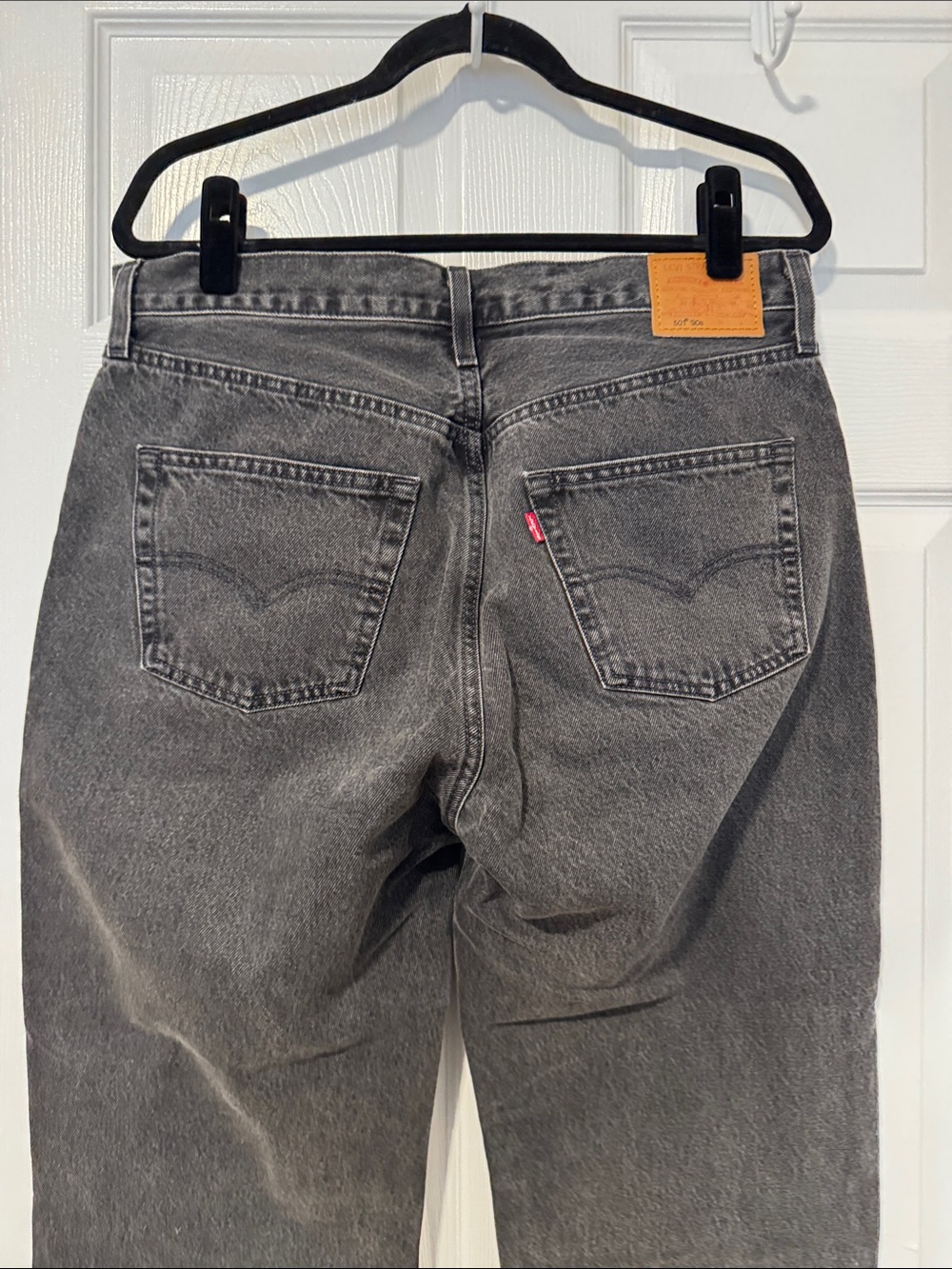 Women’s Levi’s 90s 501 Ankle Black Washed Straight-Leg Jeans Size 32x27 - Picture 4 of 6